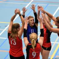 Dames 1 verliest eerste wedstrijd met 3-2 van Leyton DC