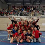 Magische bekeravond in Houtrust: Dames 1 naar volgende ronde