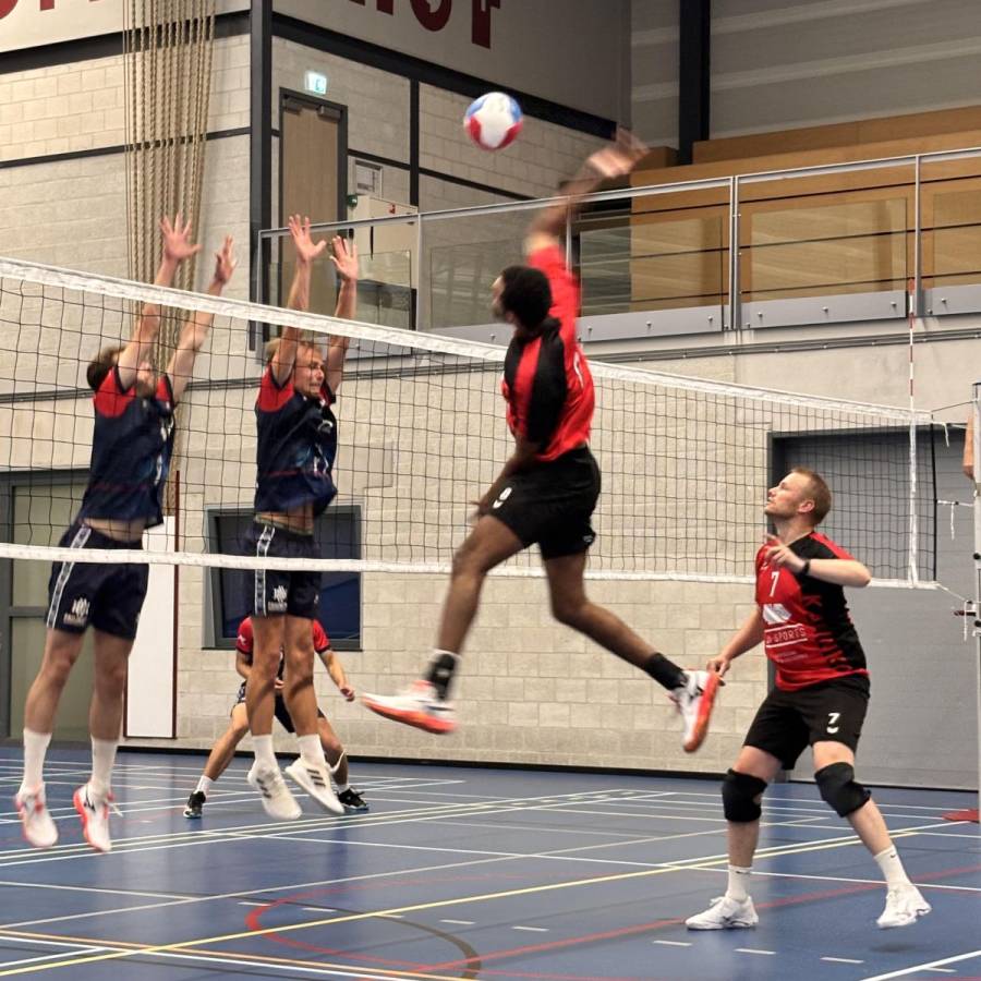 Heren 1 wint ook tweede bekerwedstrijd met 3-0 